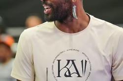 英雄联盟总决赛-福建队轻取山西队，欧文高光表现