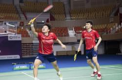 英雄联盟总决赛时间-韩国队横扫中国队，黄鸭组合统治全场