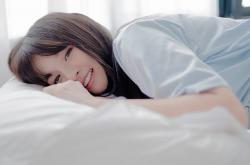 LOL决赛-主场变成试炼场，米切尔统治级表演，奏响奥运前最强音