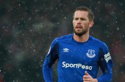 LOL赛事-重写伦敦秩序，苏亚雷斯引爆斯坦福桥的平行宇宙之战