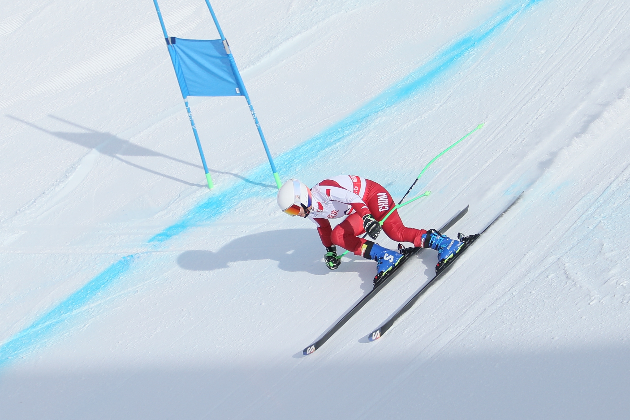包含滑雪选手飞奔冰雪之上展示突破性表现的词条 包含滑雪选手飞奔冰雪之上展示突破性表现的词条