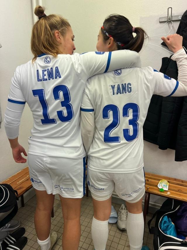 包含墨西哥女足领袖成功率队赢得胜利的词条