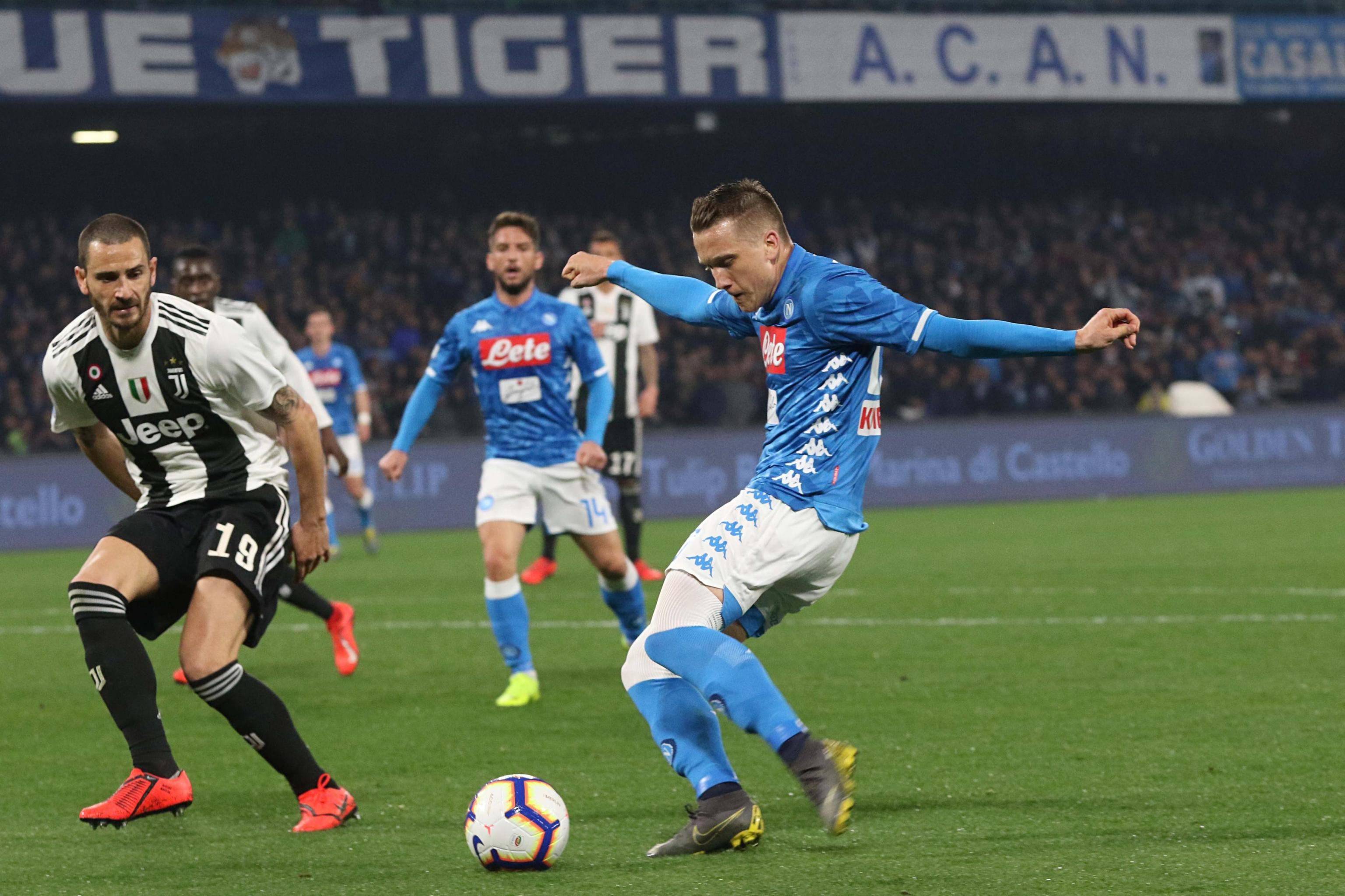 那不勒斯主场击败对手,继续保持不败战绩的简单介绍 那不勒斯主场击败对手,继续保持不败战绩的简单介绍