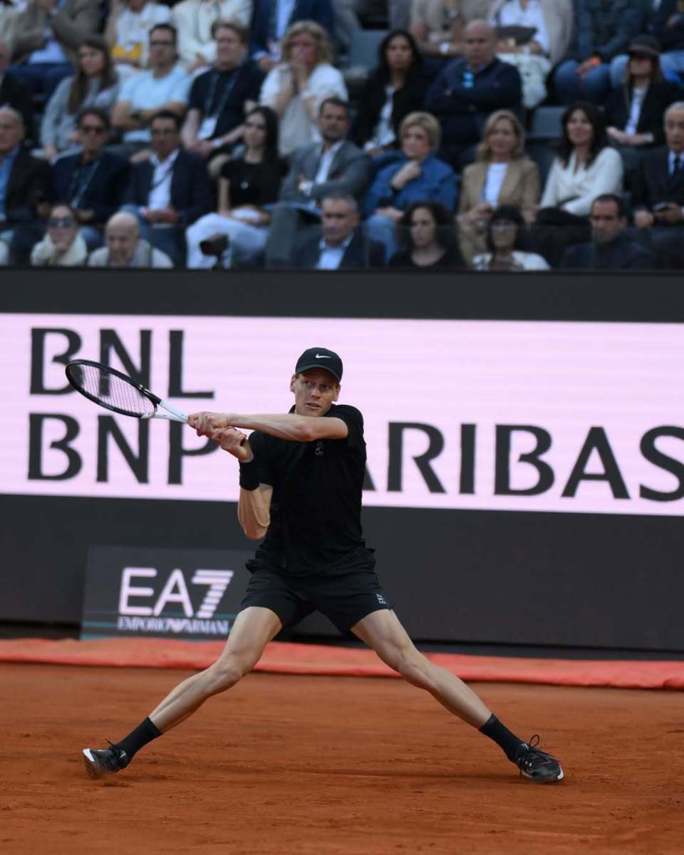 蒙特卡洛大师赛完胜年终总决赛，辛纳统治全场的简单介绍