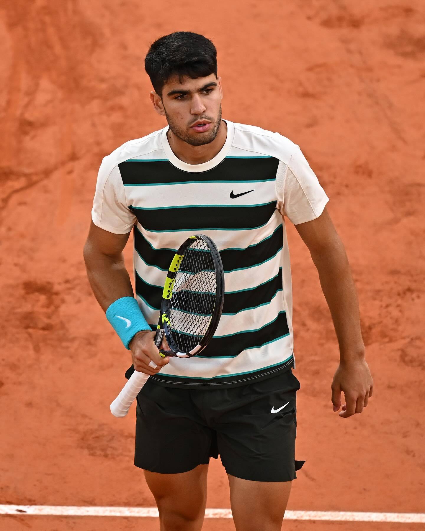 包含ATP总决赛逆转法网,阿尔卡拉斯惊艳四座的词条 包含ATP总决赛逆转法网,阿尔卡拉斯惊艳四座的词条