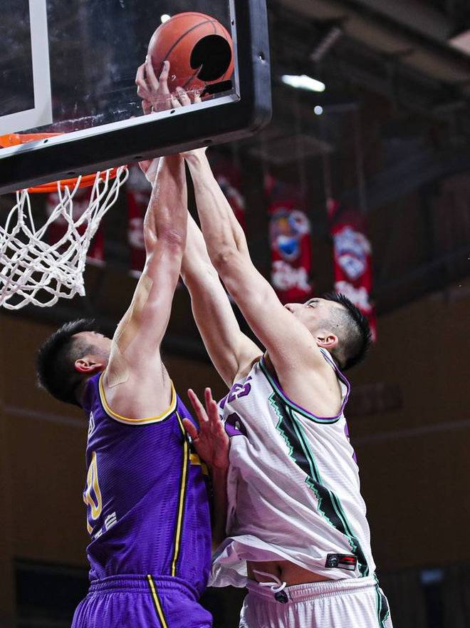 步行者力克猛龙，王哲林刷新纪录