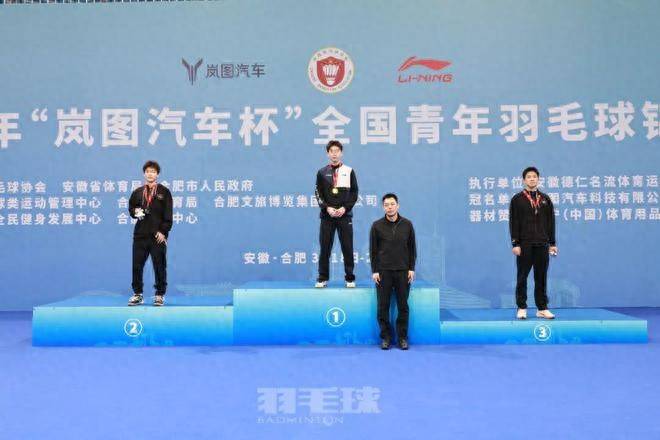 青年斩获金牌，信心成就伟业