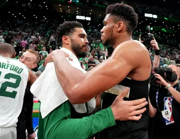 老鹰不敌雄鹿,汉密尔顿失语 老鹰不敌雄鹿,汉密尔顿失语