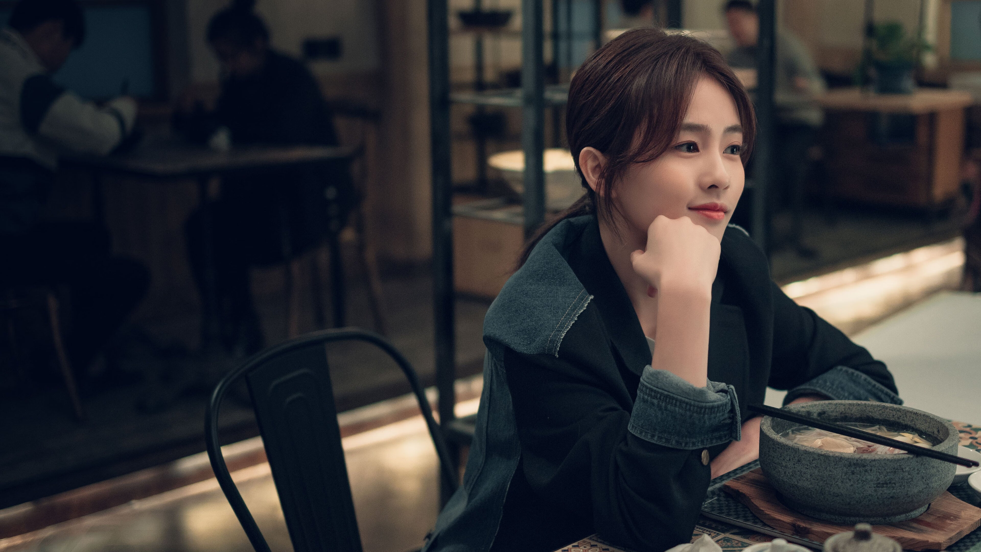 教科书级艺术展映，爱德华兹掌控全场，篮网主场碾压奇才