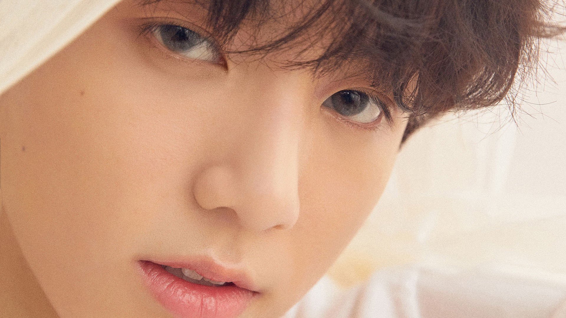 塞维利亚之夜，东方龙卷风席卷战场，三笘薰以一己之力改写世界排名版图