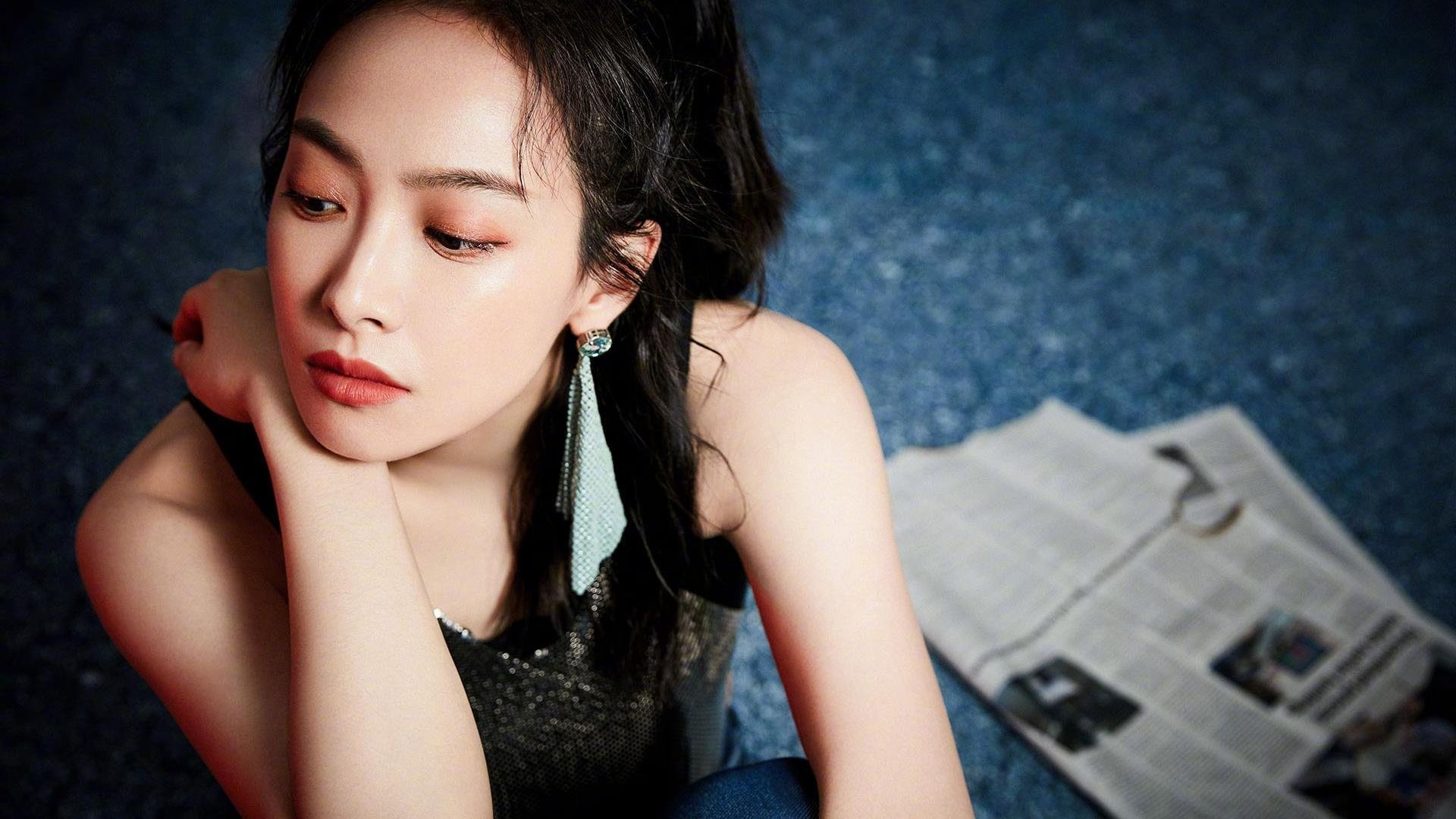 双线叙事,铁血乌拉圭绞杀格子军团,磐石范戴克稳如定海神针